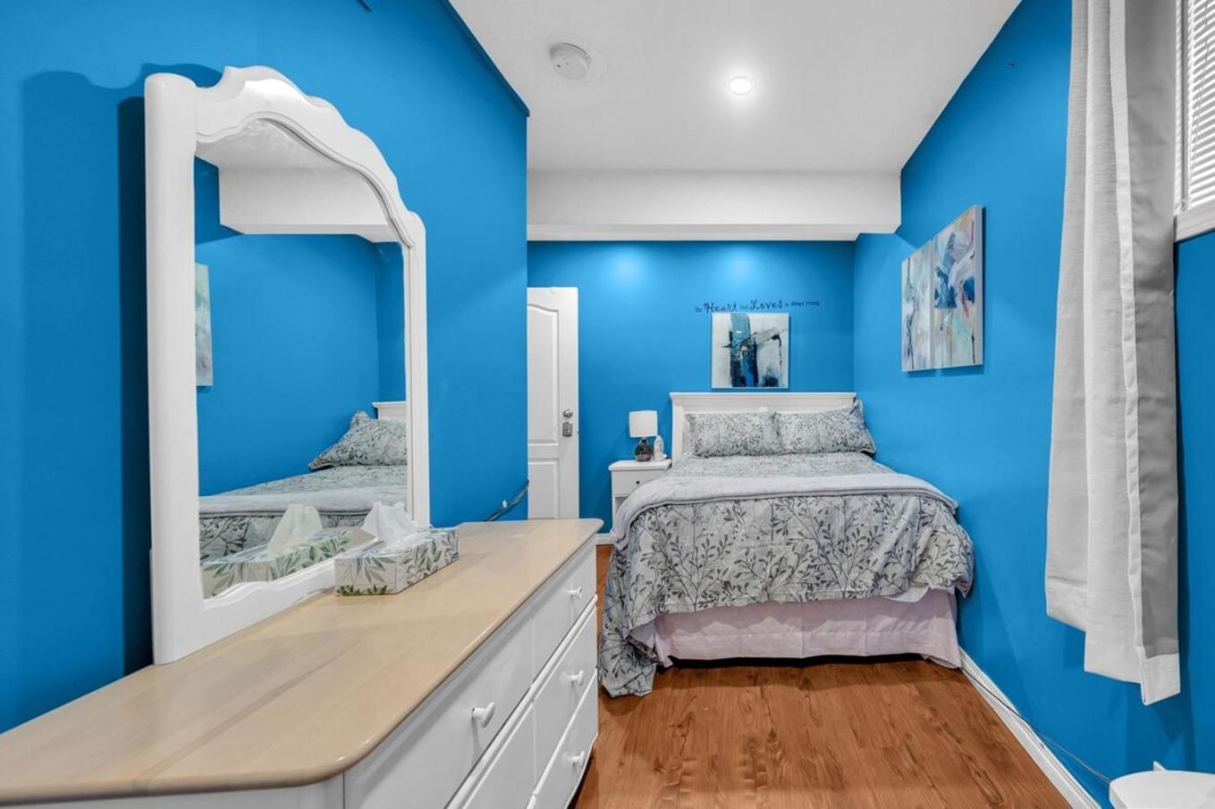 52-3 Bed Suite On Lake Central Ac By Airport YYC Exterior foto